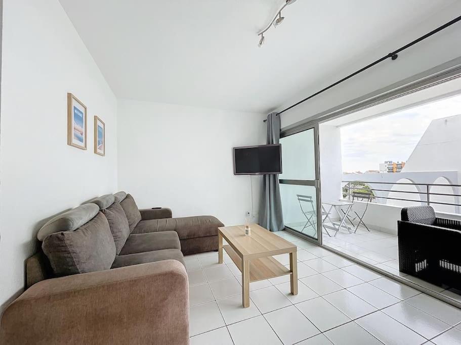 3319-Appartement A 200M De La Plage Ле Баркарес Экстерьер фото