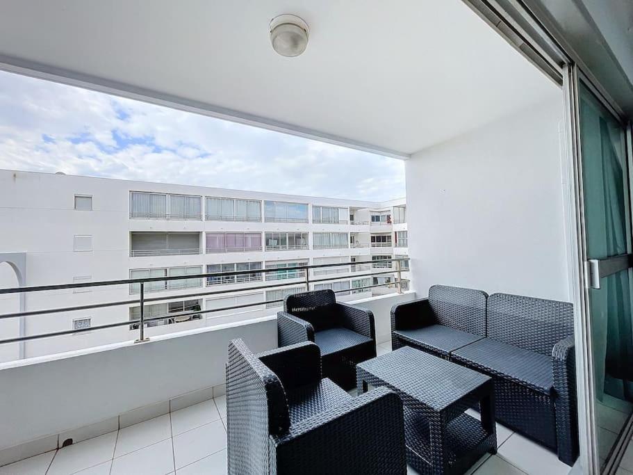 3319-Appartement A 200M De La Plage Ле Баркарес Экстерьер фото